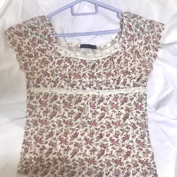 flower lace T-shirt
