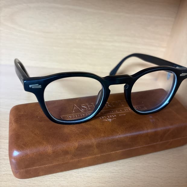 애쉬 크로프트 뿔테안경