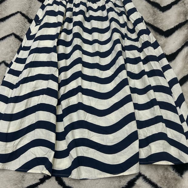 [L]유니클로x마리메꼬 스트라이프 플레어 스커트