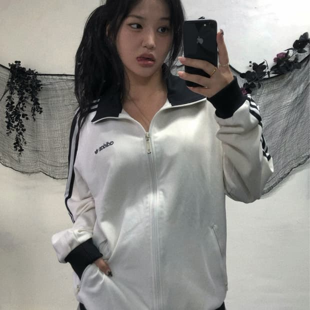 아디다스 버켄바우어 105 화이트 져지