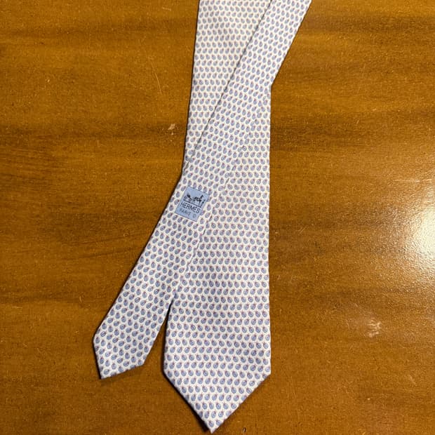 에르메스 HERMES 라이트 블루 미니 패턴 실크 넥타이