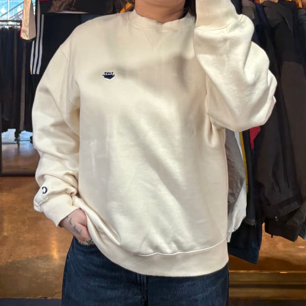 커버낫 아이보리 맨투맨