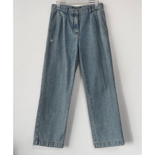 럭키슈에뜨 턱 데님 팬츠