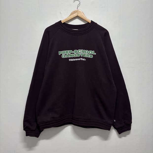 디스이즈네버댓 버건디 맨투맨