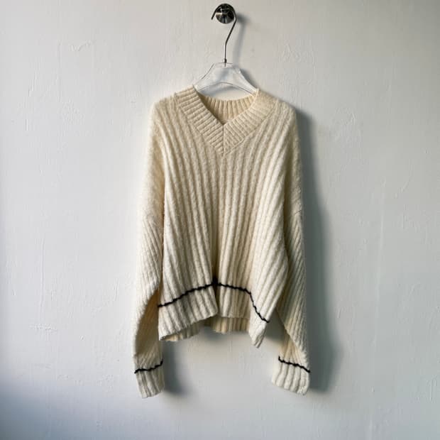 헬무트랭 v넥 스웨터 