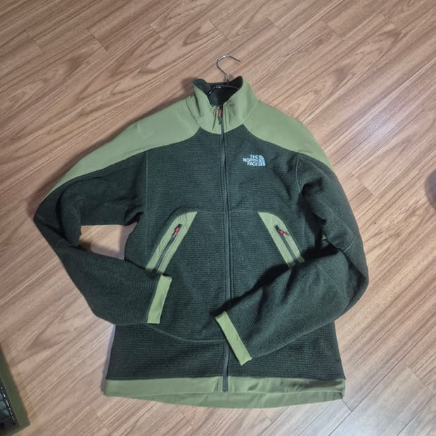 노스페이스 등산기모후리스자켓 95  실측95ㅡ100