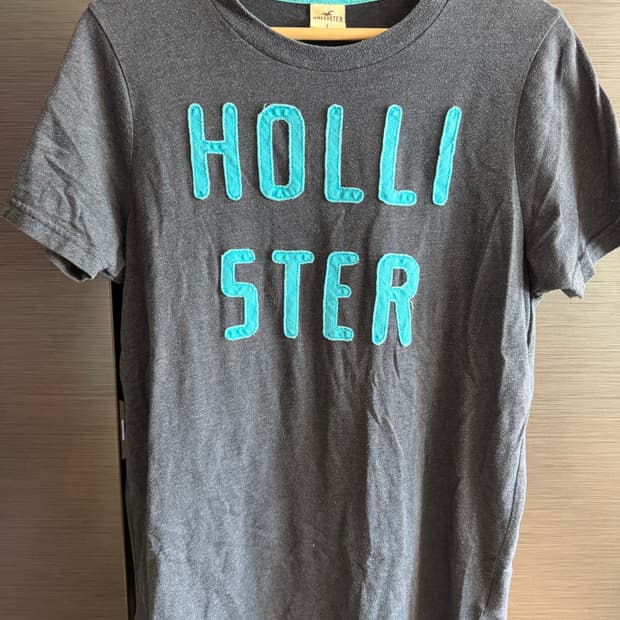 홀리스터 티셔츠