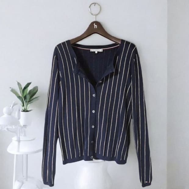 타미힐피거 여성 라운드넥 플래그 네이비 스트라이프 여성 가디건 55