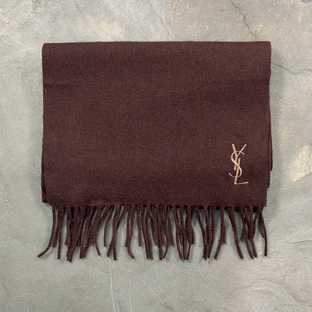 입생로랑 브라운 머플러