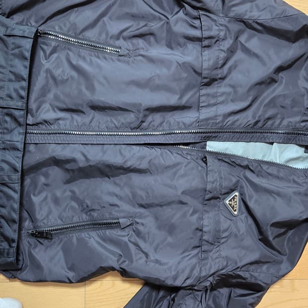 프라다 윈드 셋업판매