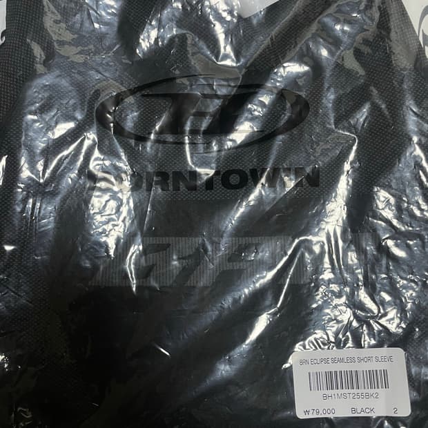 본투윈 BRN 이클립스 숏슬리브 2사이즈 새상품 판매합니다