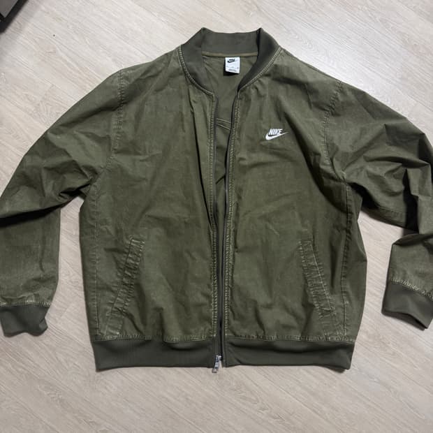 나이키 바람막이 카키 점퍼 xl