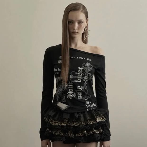 일리오 원숄더 롱슬리브 블랙