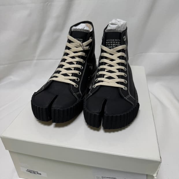 메종 마르지엘라 타비 하이탑 스니커즈 42