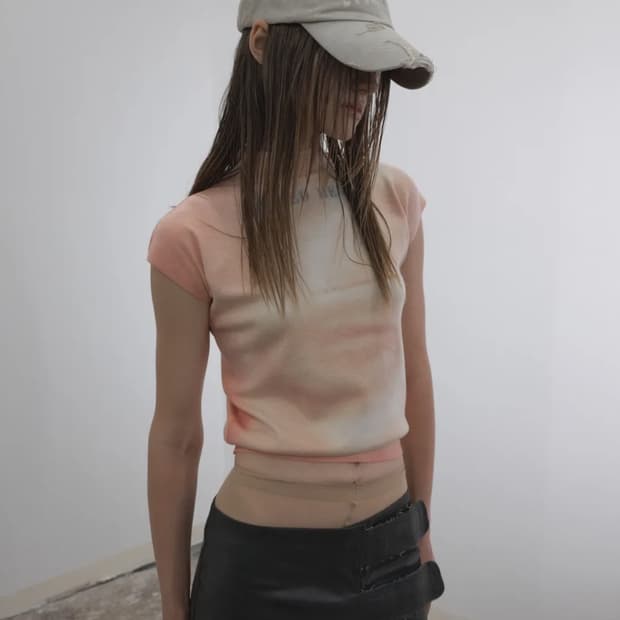 도그마엑스 BRUISED HEART MOCK NECK TOP 팝니다