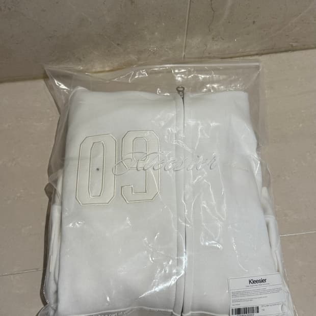 새상품) 클리시어 09후드집업 화이트