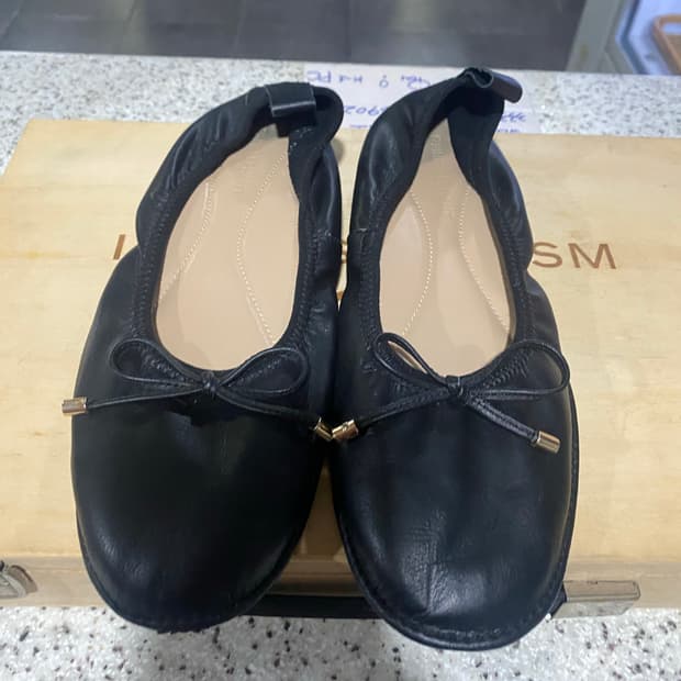 분홍코끼리 검정 플랫슈즈 245mm