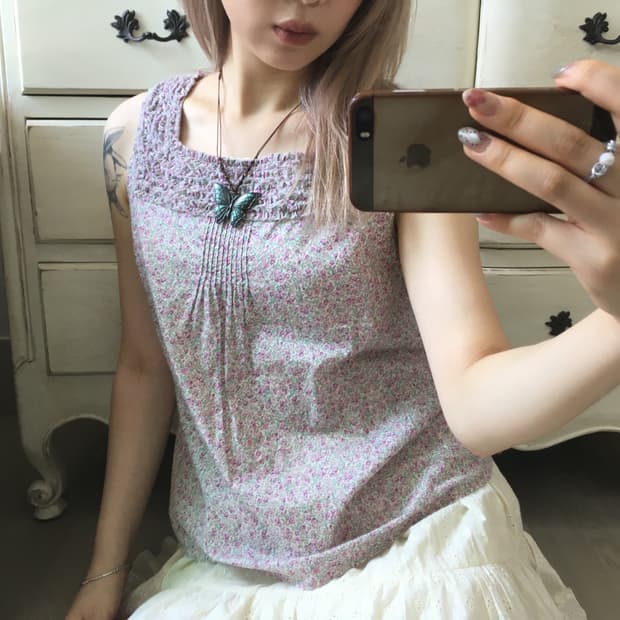 일본빈티지 하구미 잔꽃 프릴 블라우스