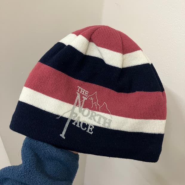 N113 노스페이스 스트라이프 비니