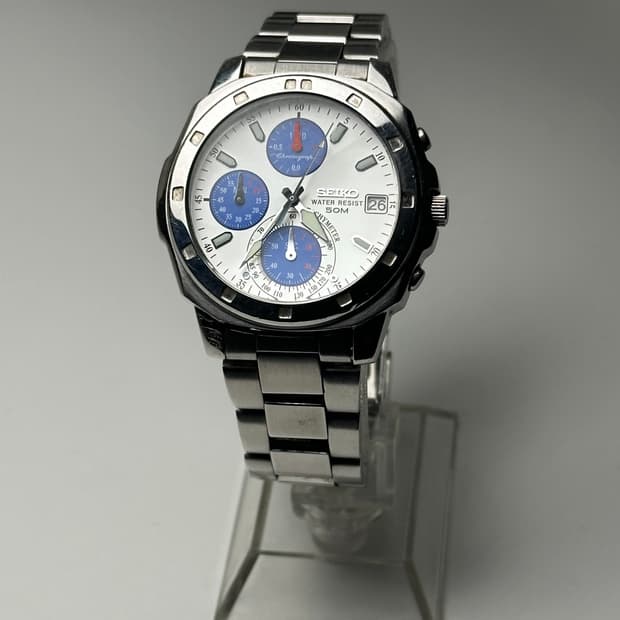 SEIKO quartz chronograph