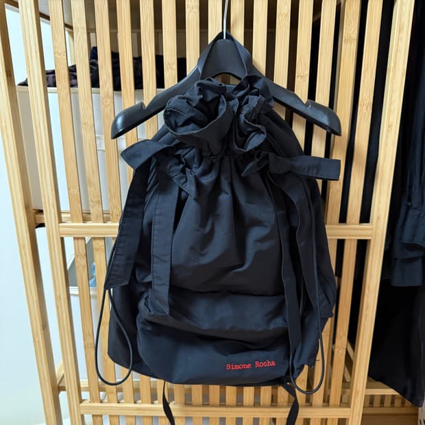 시몬로샤 h&m 콜라보 백팩