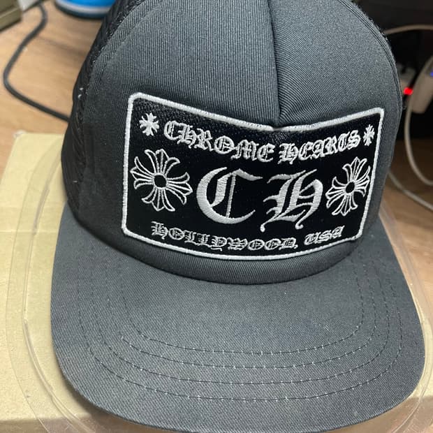 크롬하츠 블랙 패치 메쉬캡