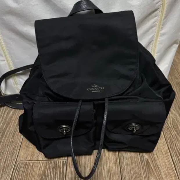 Coach 나일론 미니 블랙 백팩