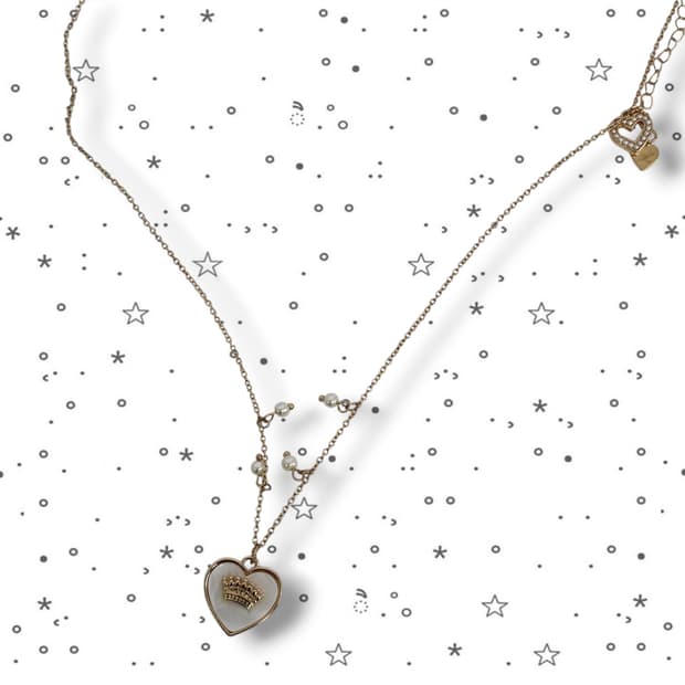 Juicy Couture 왕관 하트 화이트 목걸이