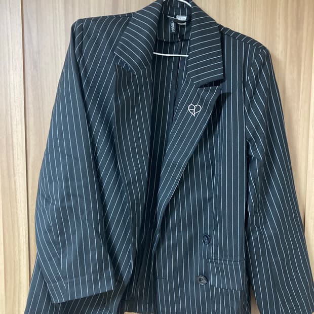 H&m 블랙핑크 콜라보 스트라이프 자켓