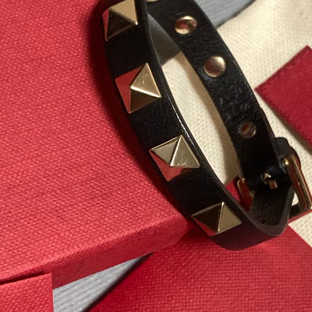 발렌티노 스터드 팔찌