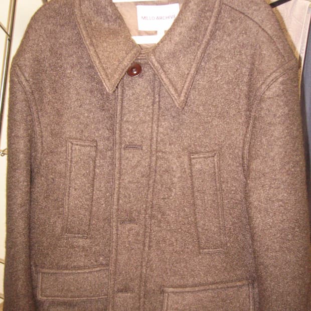 밀로아카이브 25FW 하프코트