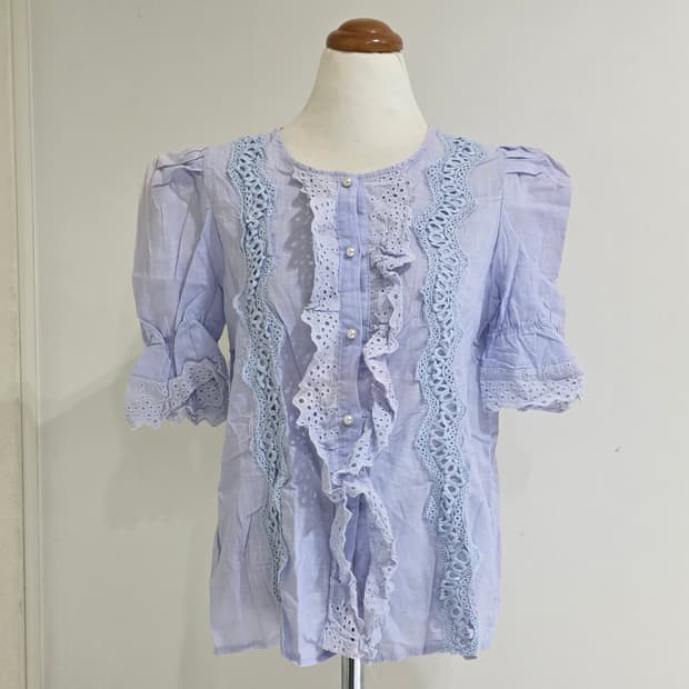 빈티지) 레이스 프릴 로맨틱st 양산형 모리걸 펀칭 블라우스