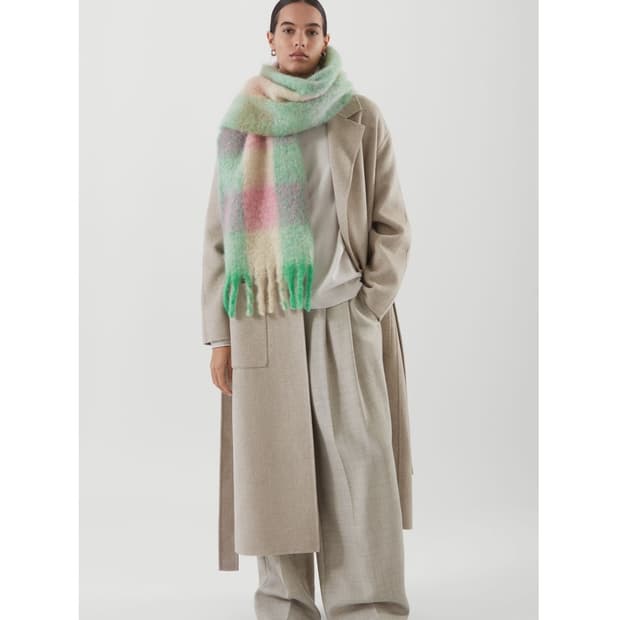 COS 코스 모헤어 체크 머플러