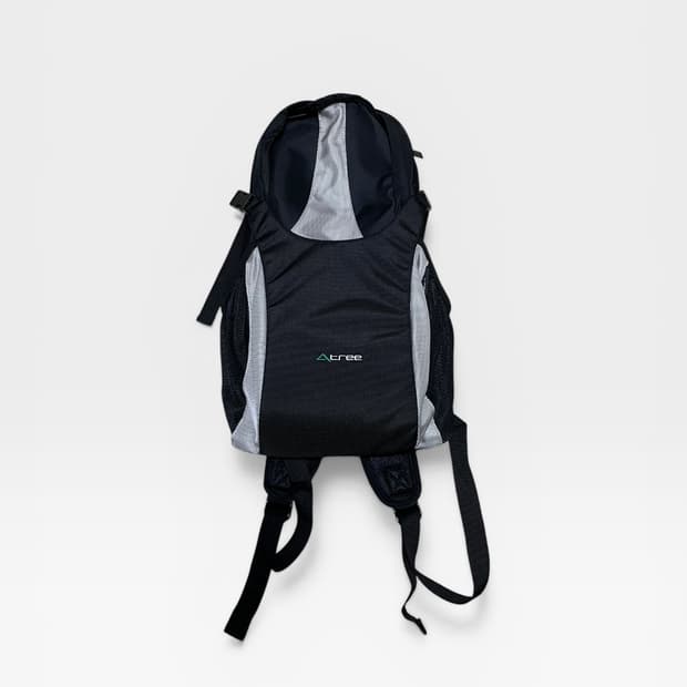 A tree - 아웃도어 백팩 (10-15L 추천)