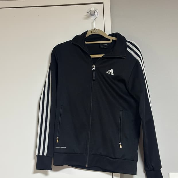 아디다스 트랙탑