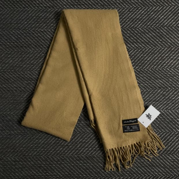 페레가모 아카이브 울 머플러o 3705