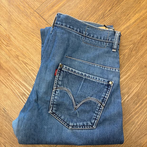 N279. 리바이스 엔지니어드 데님팬츠 청바지