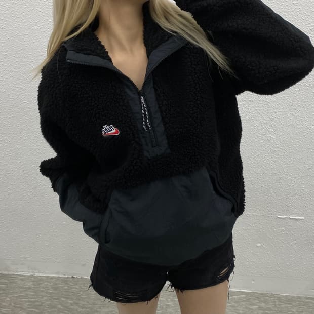 나이키 스우시 뽀글이 블랙 후드 반집업 L