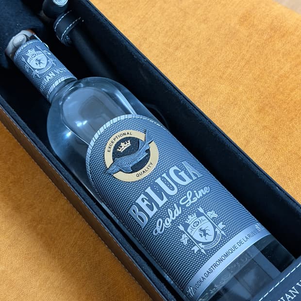 러시아 최고급 보드카 벨루가 골드라인 공병 