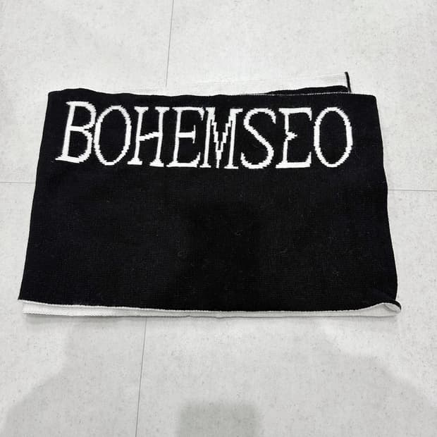 보헴서 보헤미안서울 자카드 니트 머플러 목도리
