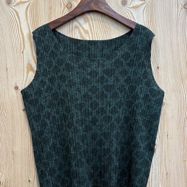 플리츠 플리즈 민소매 탑