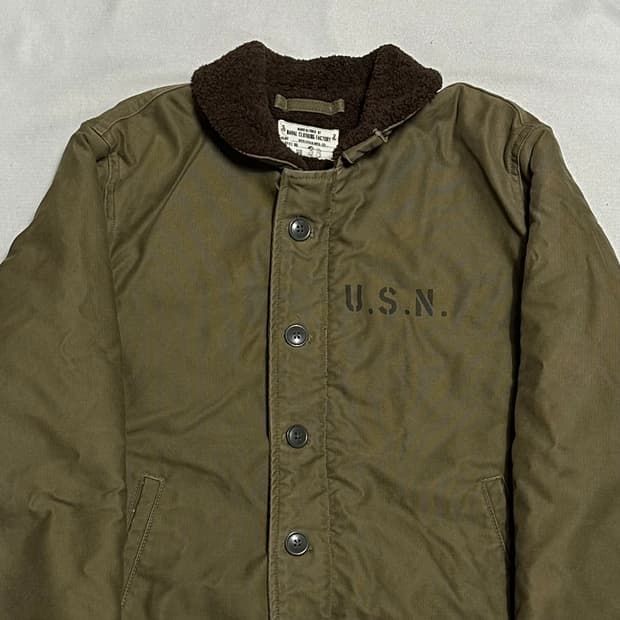 38 U.S.N. 브론슨 N-1 덱자켓