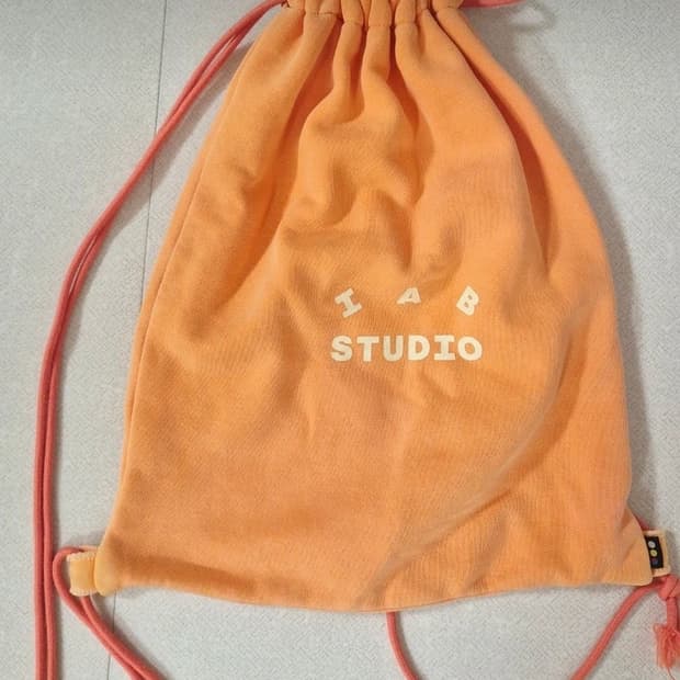 아이앱스튜디오 피그먼트 스트링백 오렌지