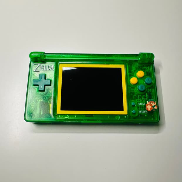 닌텐도 DS Lite 마크로 젤다의 전설 에디션 + 충전 케이블 판매 (