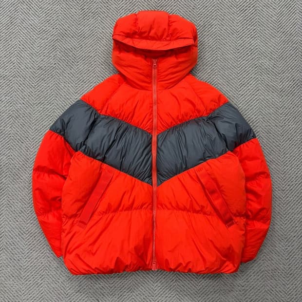 나이키 오버핏 배색 패딩 v1399