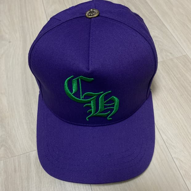 정품 새상품급 크롬하츠 모자 스냅백