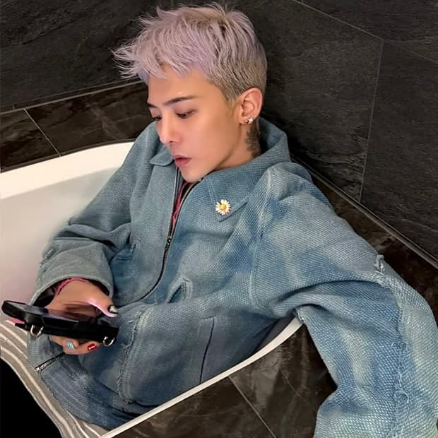 지용킴 25ss 썬블리치 로우 엣지 자켓