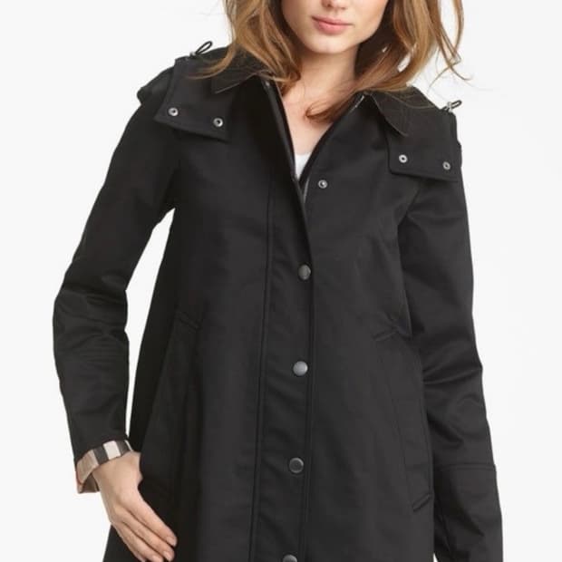 [44-55] 버버리 블랙 보우파크 코트 UK4