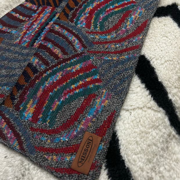 미쏘니 패턴 니트 롱 머플러