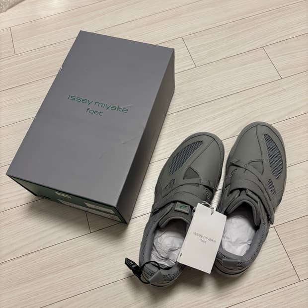 이세이미야케 아식스 그레이 (275)